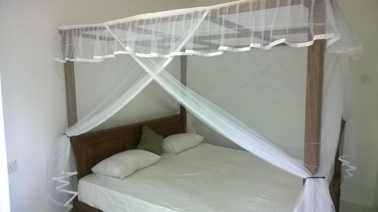 Hotel Augusto @ Midigama East Exterior foto